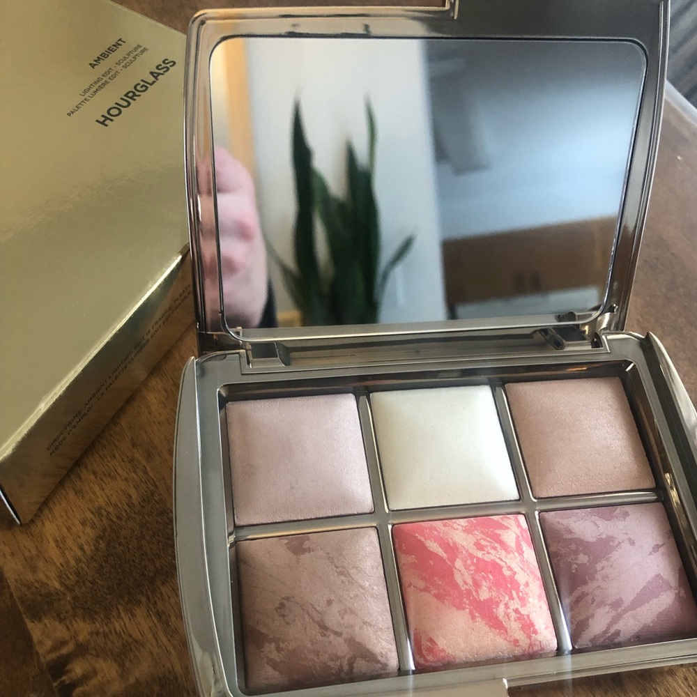 Hourglass Ambient Lighting Edit Sculpture Palette